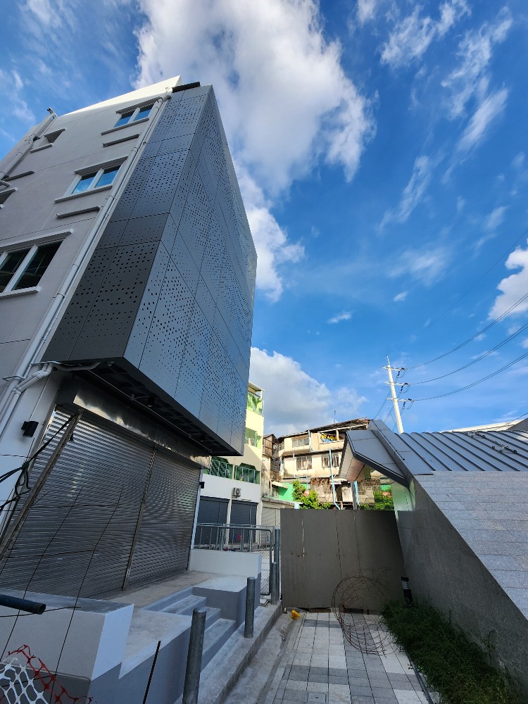 ให้เช่าอาคารพาณิชย์สร้างใหม่ติด MRT แยกลำสาลี 69,000 บาท/เดือน – รูปที่ 4