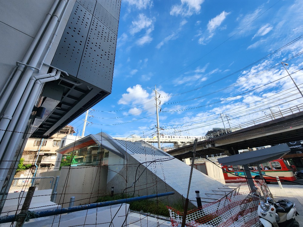 ให้เช่าอาคารพาณิชย์สร้างใหม่ติด MRT แยกลำสาลี 69,000 บาท/เดือน – รูปที่ 2