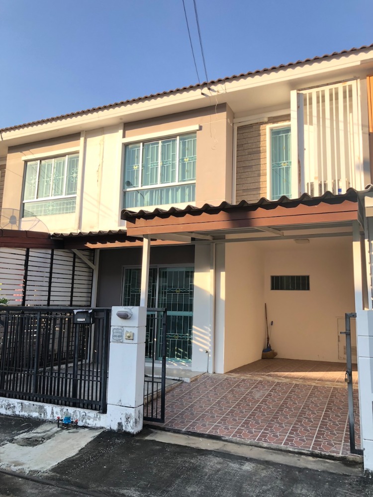 Like new condition! townhouse for rent (3-Bedrooms) fully furnished ,in prime location Like new condition! townhouse for rent (3-Bedrooms) fully furnished ,in prime location