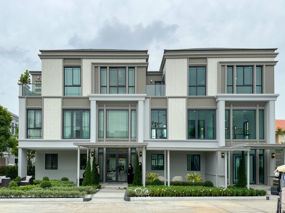 Baan Klang Muang Classe Sukhumvit 77 : บ้านกลางเมือง คลาสเซ่ สุขุมวิท 77 / Luxury townhome 3 ชั้น / 3 ห้องนอน Baan Klang Muang Classe Sukhumvit 77 : บ้านกลางเมือง คลาสเซ่ สุขุมวิท 77 / Luxury townhome 3 ชั้น / 3 ห้องนอน