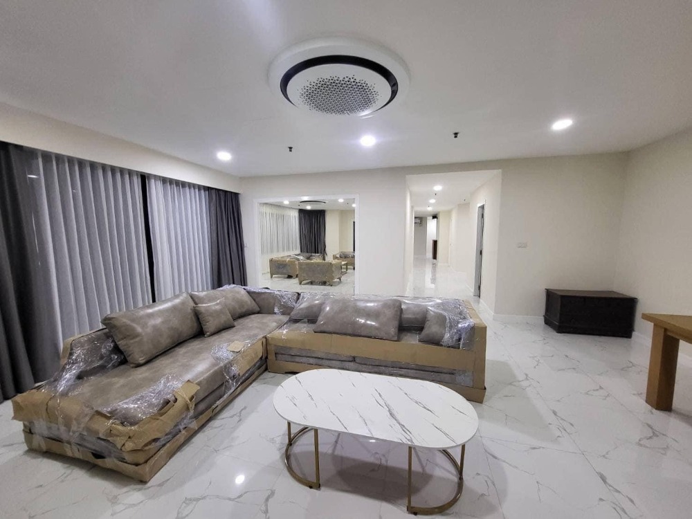 ♢ Rare Unit ♢ ชั้น 20+ 300 ตร.ม. | 4 ห้องนอน วิวพาโนราม่า | คอนโด ใกล้ BTS ทองหล่อ 3 นาที, เมเจอร์ ซีนีเพล็กซ์ สุขุมวิท 3 นาที