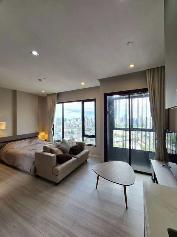 ★ The Room Phayathai ★ 28 ตรม.,ชั้น35 ( 1ห้องนอน 1ห้องน้ำ), ★ใกล้ BTS พญาไท  และ Airport Link ราชปรารภ ★ใกล้ King Power และ Center One ★ สิ่งอำนวยความสะดวกมากมาย★ เครื่องใช้ไฟฟ้าครบครัน★
