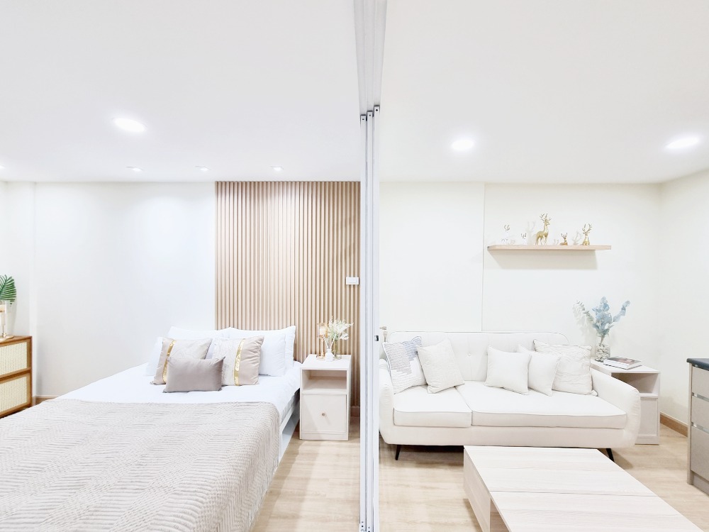 City villa, beautiful room, fully furnished.