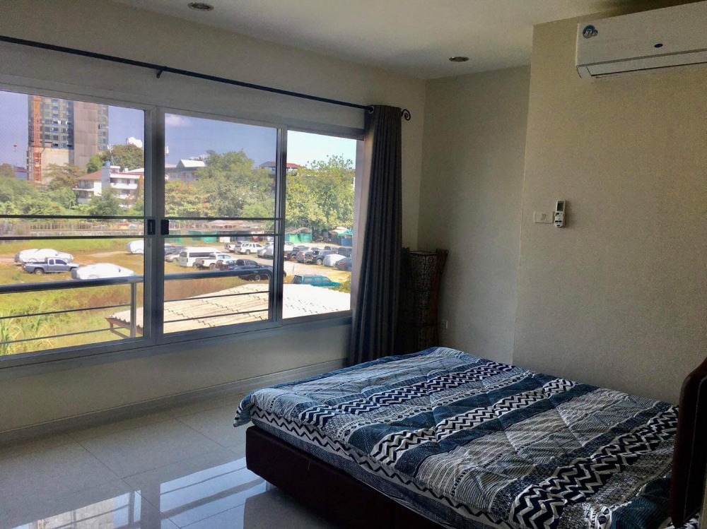 ให้เช่าบ้านสุขุมวิท 49 / 4 ห้องนอน / มีดาดฟ้า – รูปที่ 3