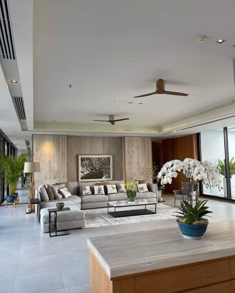 ♦ Luxury Penthouse ♦ ชั้น 40+ 542.00 ตร.ม. | 5 ห้องนอน ตกแต่งครบ | ใกล้ MRT สถานีลาดพร้าว 3 นาที, Union Mall 6 นาที ♦ Luxury Penthouse ♦ ชั้น 40+ 542.00 ตร.ม. | 5 ห้องนอน ตกแต่งครบ | ใกล้ MRT สถานีลาดพร้าว 3 นาที, Union Mall 6 นาที