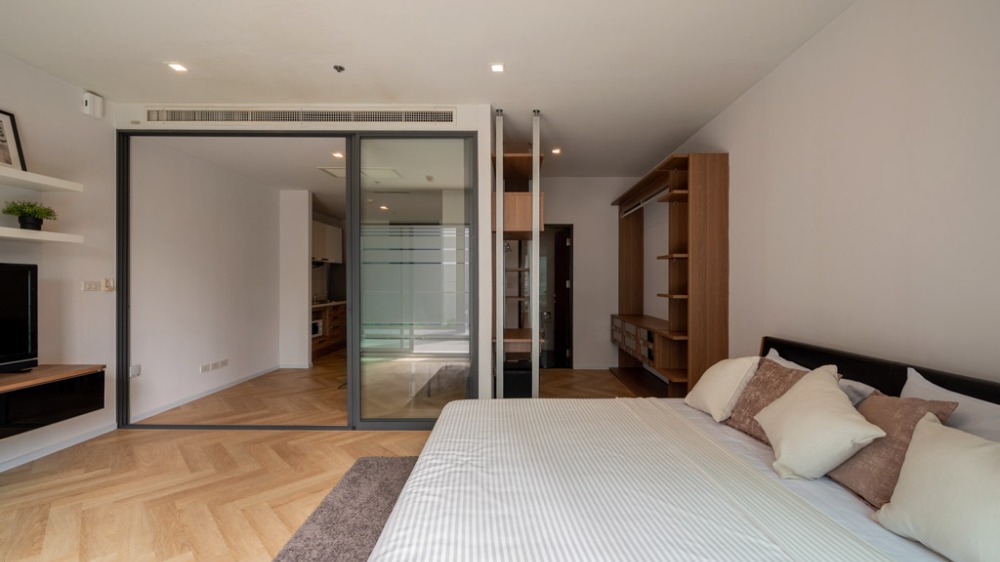 Noble Remix Thonglor for Sale 1 Bedroom (Bathtub) Size 55 SQ.M. Skywalk to BTS Thonglor Station Only 7.09 MB