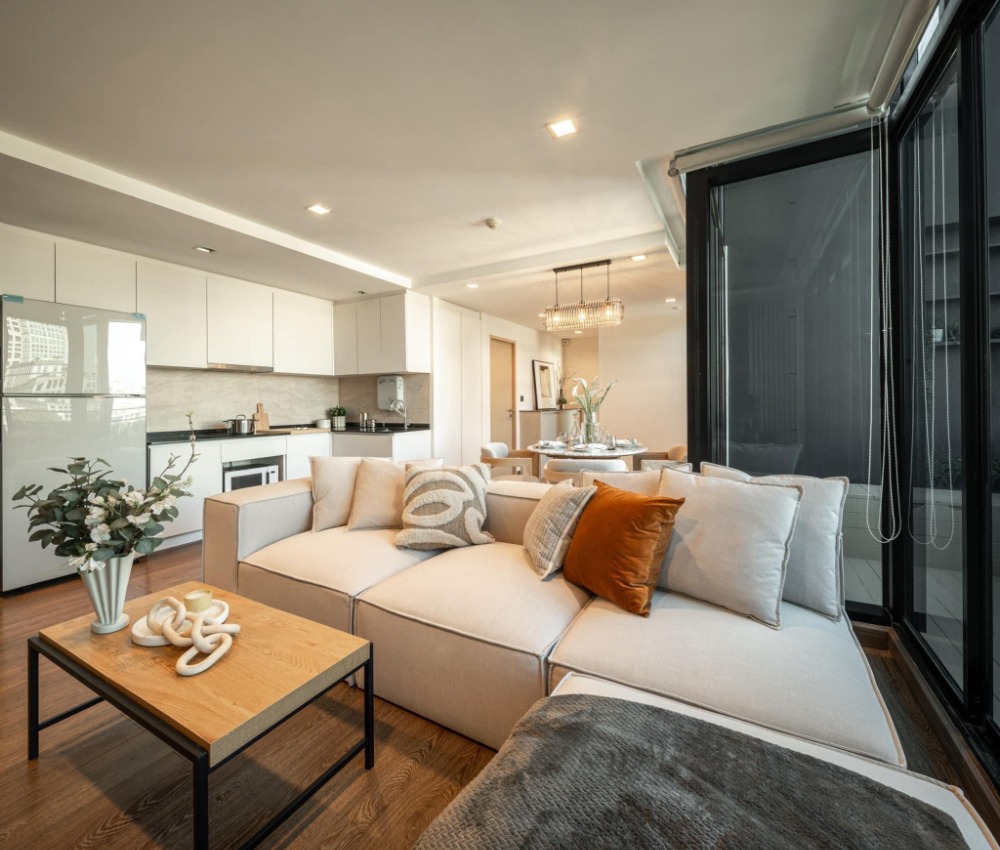 ♦ Duplex type ♦ 05++ flooor 127.00 sq.m. | 3 beds, Fully Furnished | near BTS Bang Chak Station 3 mins, Ruamjai Raks Hospital 4 mins, Anglo Singapore International School 5 mins