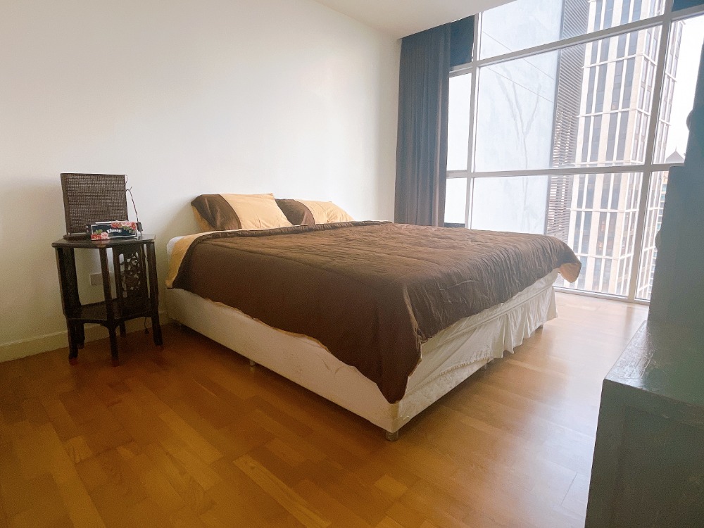 ให้เช่า พร้อมอยู่ 1 ห้องนอน 70 ตร.ม. คอนโด Urbana Sathorn – รูปที่ 4