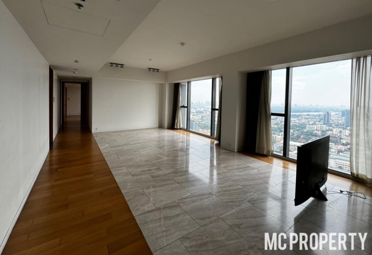 The met 3 bedroom 198sqm River View!! high floor 50fl+++ for rent only 120,000 baht please contact 0816878954 The met 3 bedroom 198sqm River View!! high floor 50fl+++ for rent only 120,000 baht please contact 0816878954