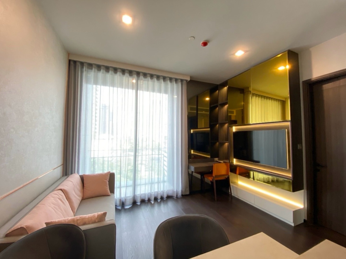 Laviq Sukhumvit 57 1bed 1bath 45sqm 20fl++ for rent only 60,000 please contact 0816878954