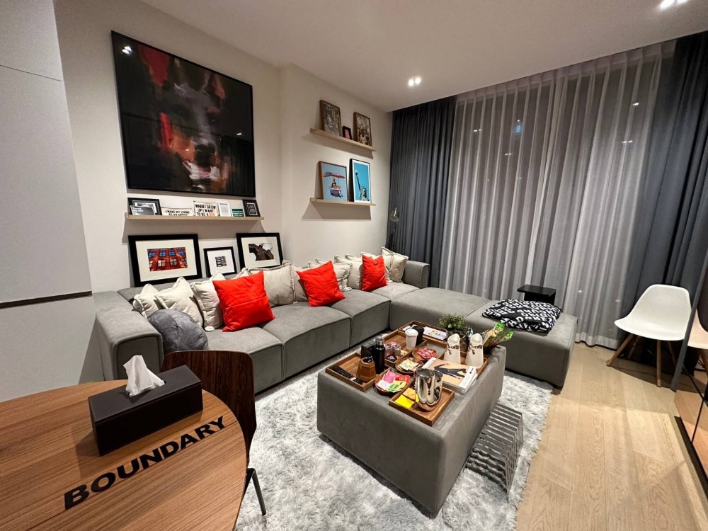♦ Prime Location ♦ ชั้น 10+ 53.33 ตร.ม. 1 ห้องนอน | คอนโดใกล้ BTS ทองหล่อ 190ม., เมเจอร์ ซีนีเพล็กซ์ สุขุมวิท 550 ม., บิ๊กซี เอกมัย 1.6 กม.