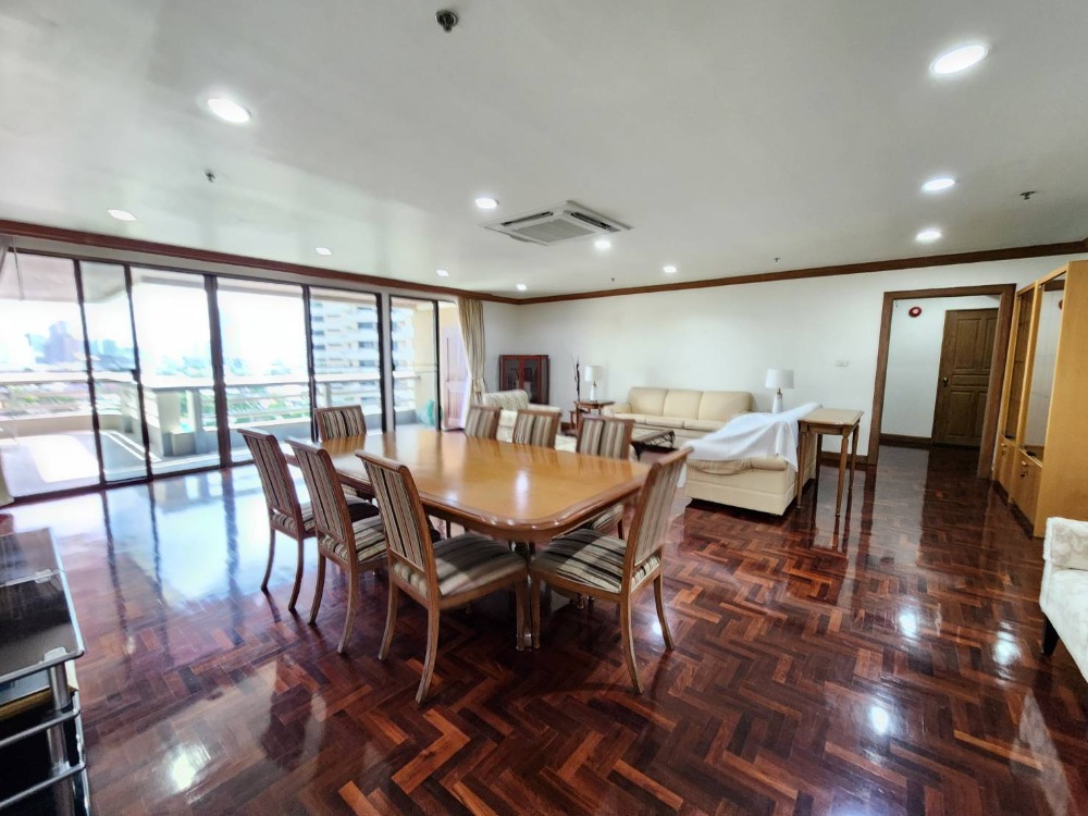 URGENT Sell - 4 Bed 320 Sqm (35.5 MB Negotiable) Pet Friendly @BTS Prompong – รูปที่ 2