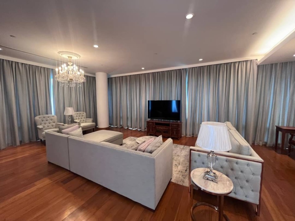 ♦ Penthouse ♦ ชั้น 25+ วิวสวนลุมและเมือง | 4 ห้องนอน 299 ตร.ม. | ใกล้ สวนลุมพินี 1 นาที, เวลา สินธร วิลเลจ 3 นาที, MRT สถานีสีลม 3 นาที – รูปที่ 2