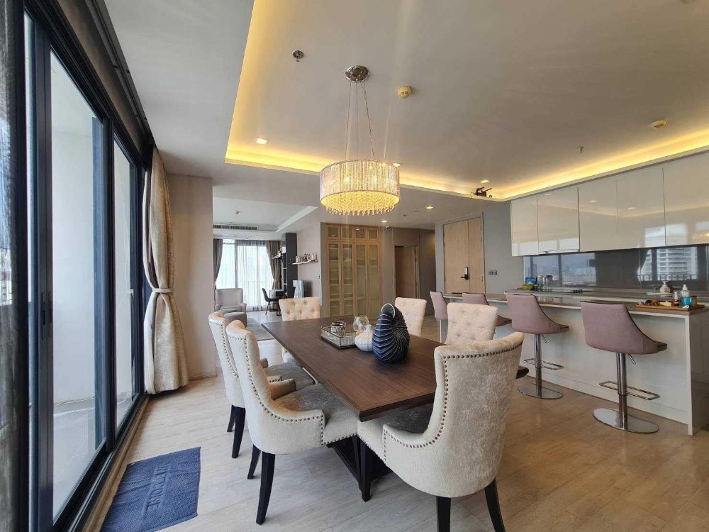 ● Penthouse ● ชั้น 25+ 166.38 ตร.ม. | 3 ห้องนอน เลี้ยงสัตว์ได้ | ใกล้ Big C เอกมัย 3 นาที, BTS เอกมัย 5 นาที ● Penthouse ● ชั้น 25+ 166.38 ตร.ม. | 3 ห้องนอน เลี้ยงสัตว์ได้ | ใกล้ Big C เอกมัย 3 นาที, BTS เอกมัย 5 นาที