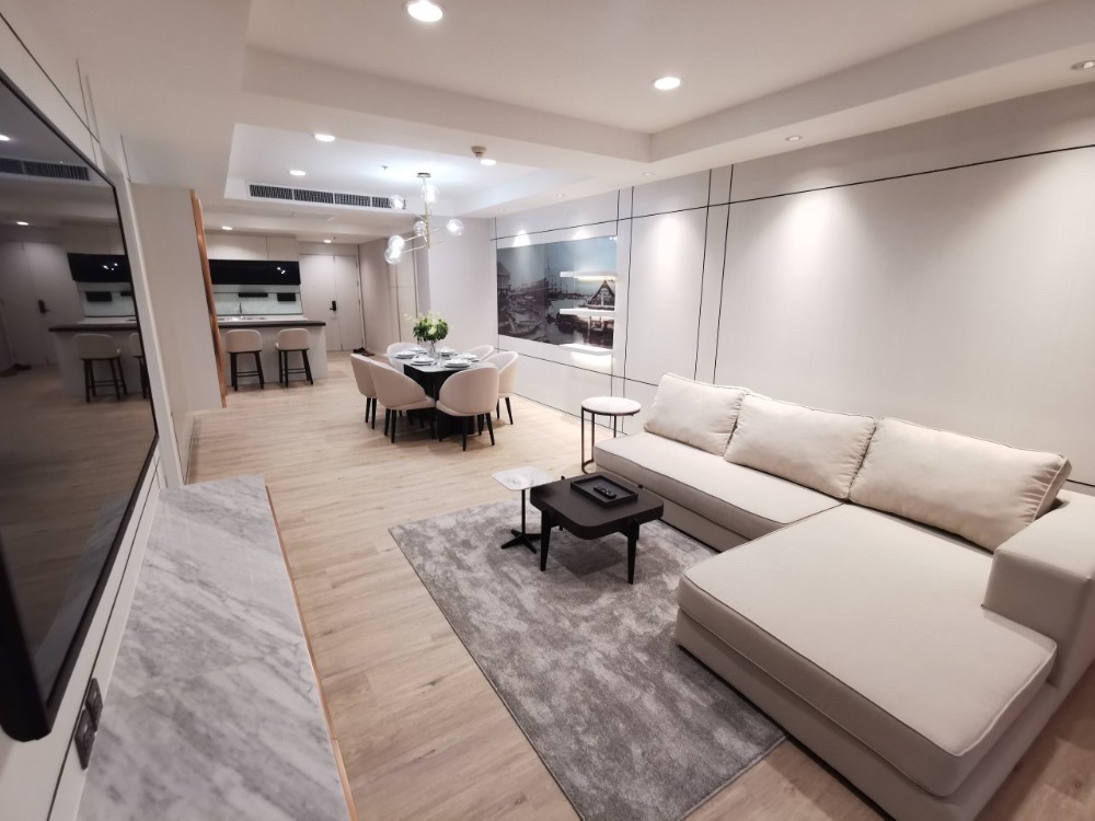 ♢ Modern style ♢ ชั้น 15++ 130.00 ตร.ม. | 2 ห้องนอน ตกแต่งครบพร้อมเข้าอยู่ | คอนโดใกล้ Gateway เอกมัย 1 นาที, Major เอกมัย 3 นาที, Big C เอกมัย 6 นาที – รูปที่ 2