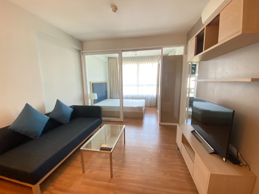 Condo for rent, ready to move in, I-biza Residence, the only condominium in the heart of RCA, near the MRT Condo for rent, ready to move in, I-biza Residence, the only condominium in the heart of RCA, near the MRT