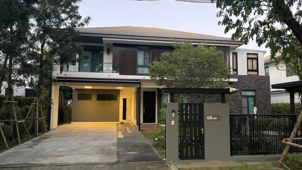 ♦ Ready to Move In ♦ 2-Story Detached House, 4 Bedrooms, 4 Parking Spaces | 114.00 sq.w. 285.00 sq.m. | Near Concordian International School 3 mins, MEGA Bangna 7 mins