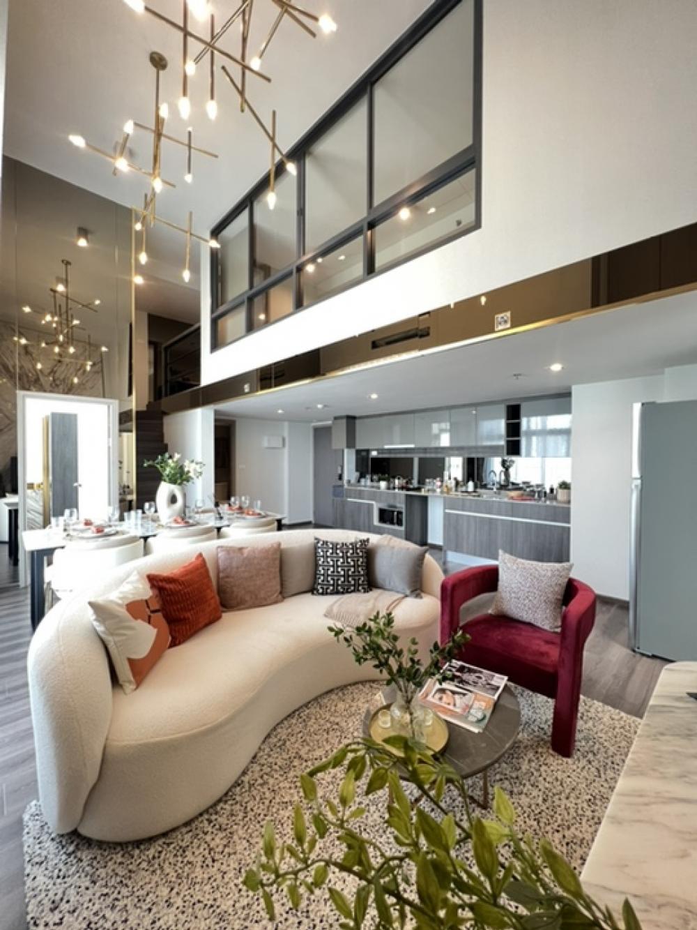 3 bedrooms, size 91.96 sq m., very beautifully decorated room, ready to move in, high floor, beautiful view, Ideo Rama9-Asoke, new condo, ready to move in, near MRT Rama 9.