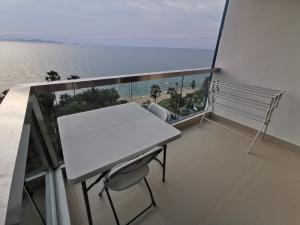 For sale condo The Palm wongamat beach 2 beds direct Sea view sunset (S03-0540)