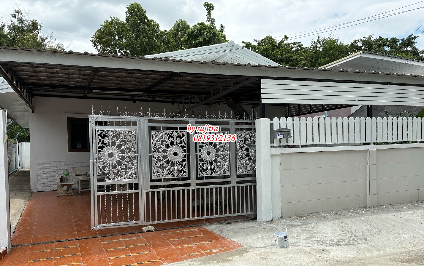For rent, single-storey detached house, 80 sq m., renovated, newly painted. Near The Mall, at Nawamin 42.