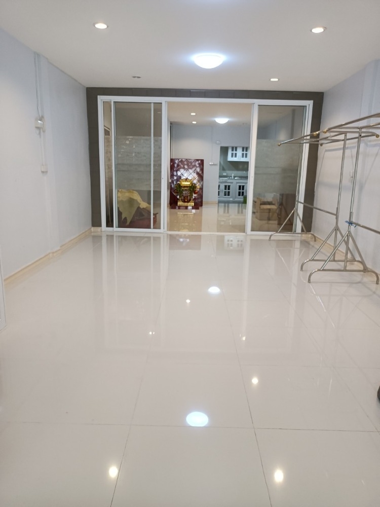 Townhouse, Osiri Village, Sathu Pradit 45 – รูปที่ 4