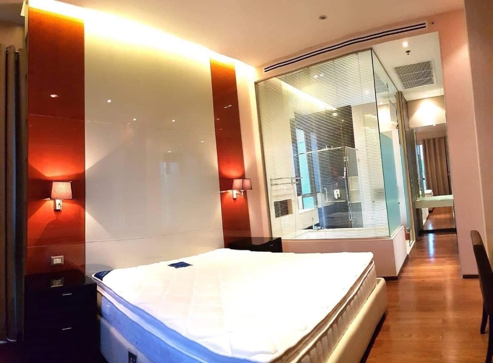 ● Top floor ● ชั้น 25++ 67.00 ตร.ม. | 2 ห้องนอน ตกแต่งครบ | คอนโดใกล้ Miracle Mall 1 นาที, EmQuartier 3 นาที, สวนเบญจสิริ 4 นาที – รูปที่ 2