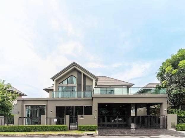♦ Best Price ♦ 2-Story Detached House, 5 Bedrooms, 4 Parking Spaces | 90.10 sq.w. 322.00 sq.m. | Near MEGA Rangsit 1.0 km, Krungkawee Golf Course 1.3 km