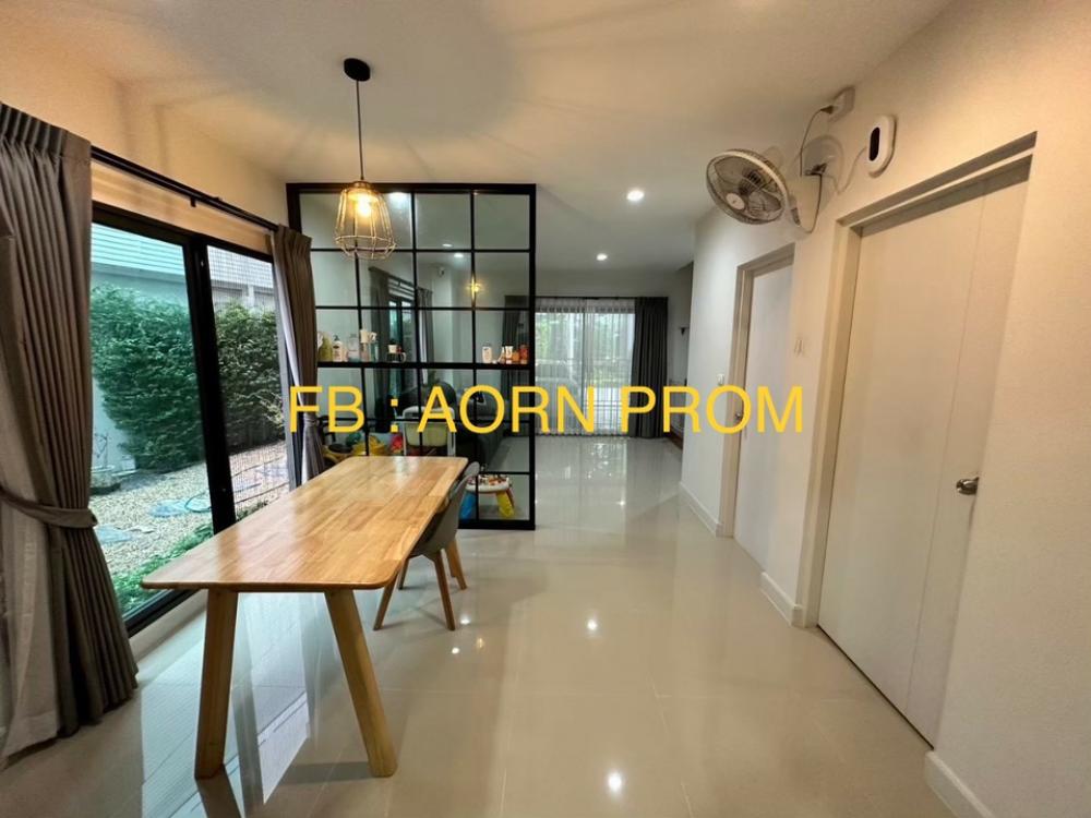 💥Selling at a loss of 7 hundred thousand baht💥 Very beautiful house, Verve Phetkasem 81-2, 2 corner houses project, has a garden area on the side, located in an early alley, size 35.7 sq m. Plus electrical appliances and furniture throughout the house, no 💥Selling at a loss of 7 hundred thousand baht💥 Very beautiful house, Verve Phetkasem 81-2, 2 corner houses project, has a garden area on the side, located in an early alley, size 35.7 sq m. Plus electrical appliances and furniture throughout the house, no