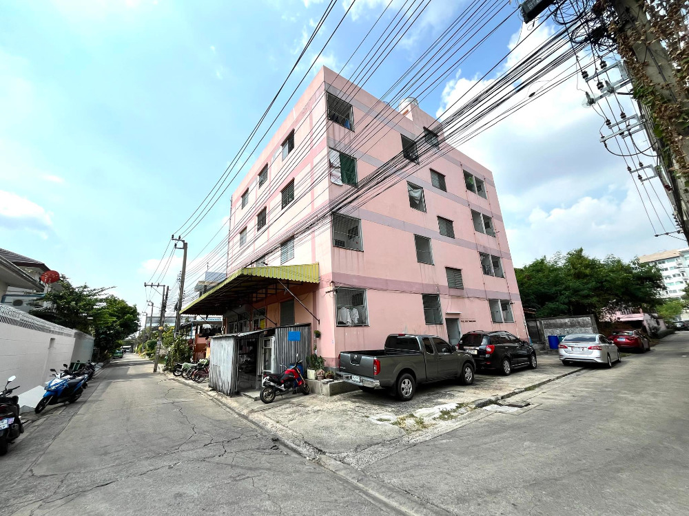 Dormitory for rent, Soi On Nut 35, cheap price, near On Nut BTS. Dormitory for rent, Soi On Nut 35, cheap price, near On Nut BTS.