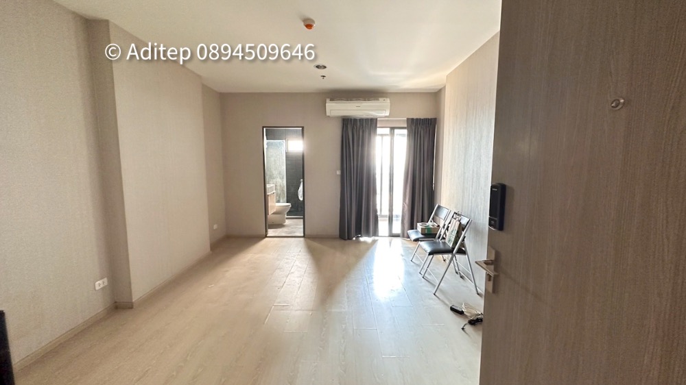 Fire Sale! IDEO Sukhumvit 115, studio room 27 sq m., condo next to BTS, lower than 2 million Baht, high floor, beautiful view.