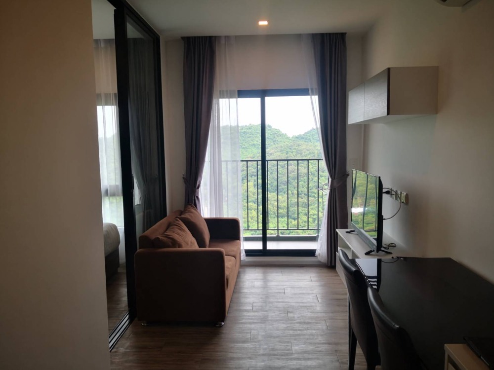 Condo for rent, beautiful room, quiet, mountain view, not hot.