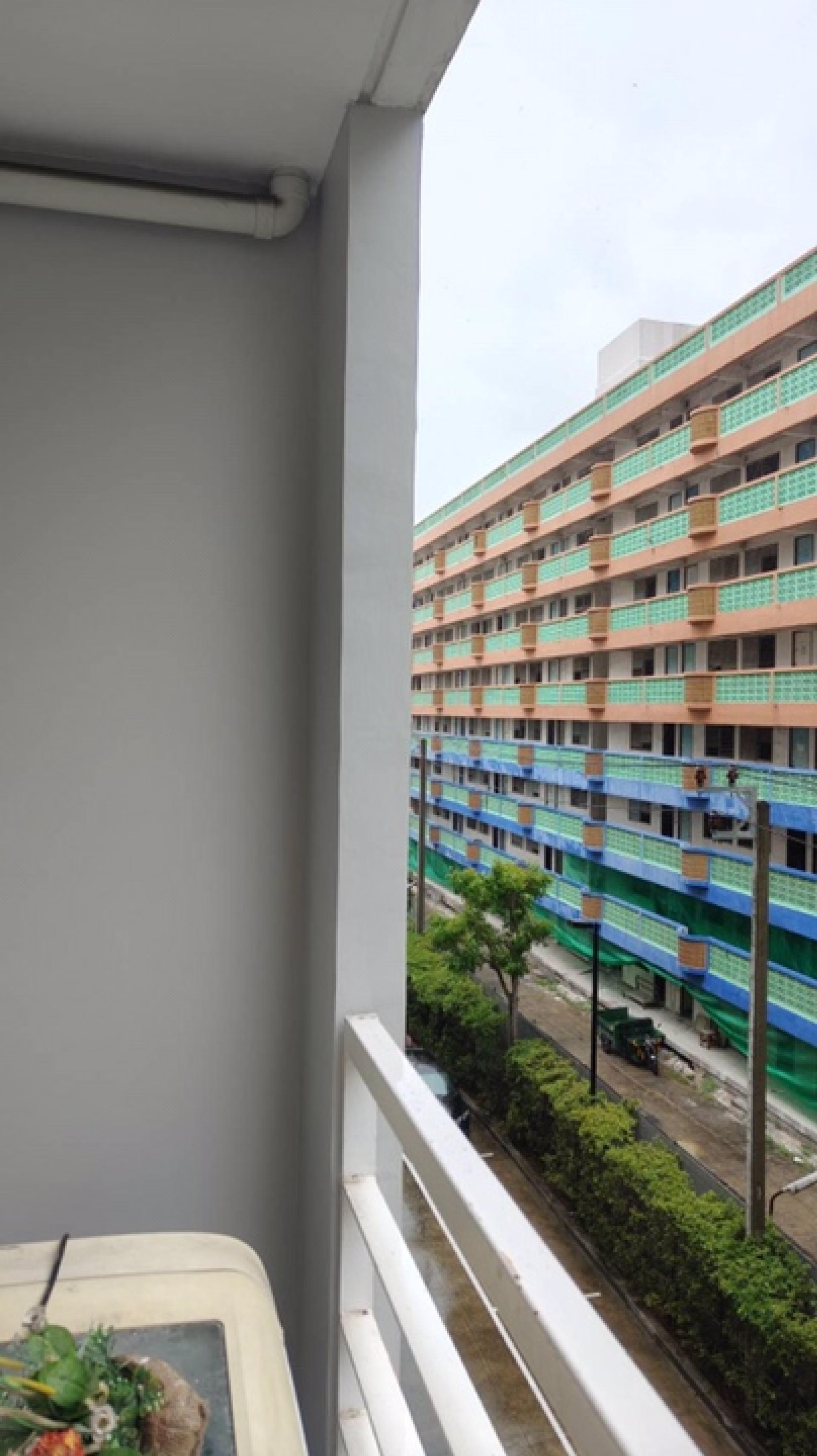 **Urgent sale Condo Element Srinakarin (opposite Seacon) **Urgent sale Condo Element Srinakarin (opposite Seacon)