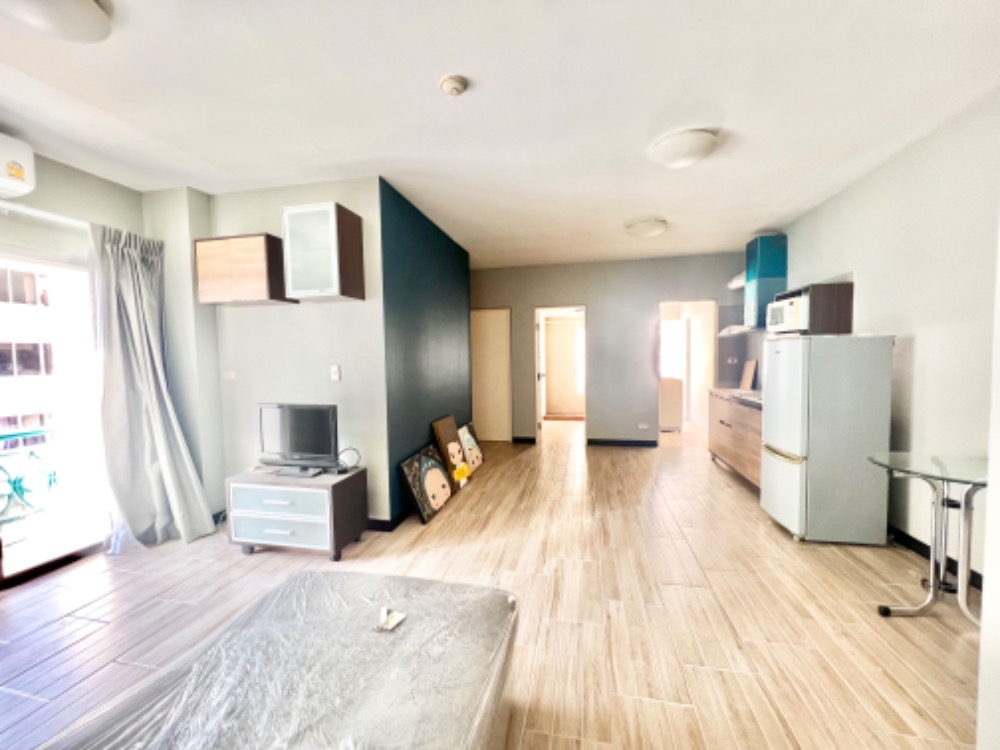 For rent: Baan Suan Lasalle Condo, 2 bedrooms, 1 bathroom, 3 new air conditioners, ready to move in!!