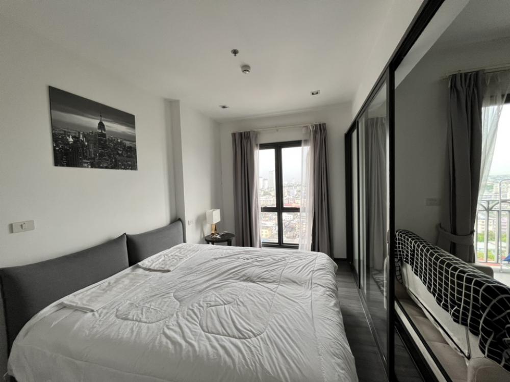 The Rich Saphan Taksin, new room, very beautiful view, cheapest in the project. The Rich Saphan Taksin, new room, very beautiful view, cheapest in the project.