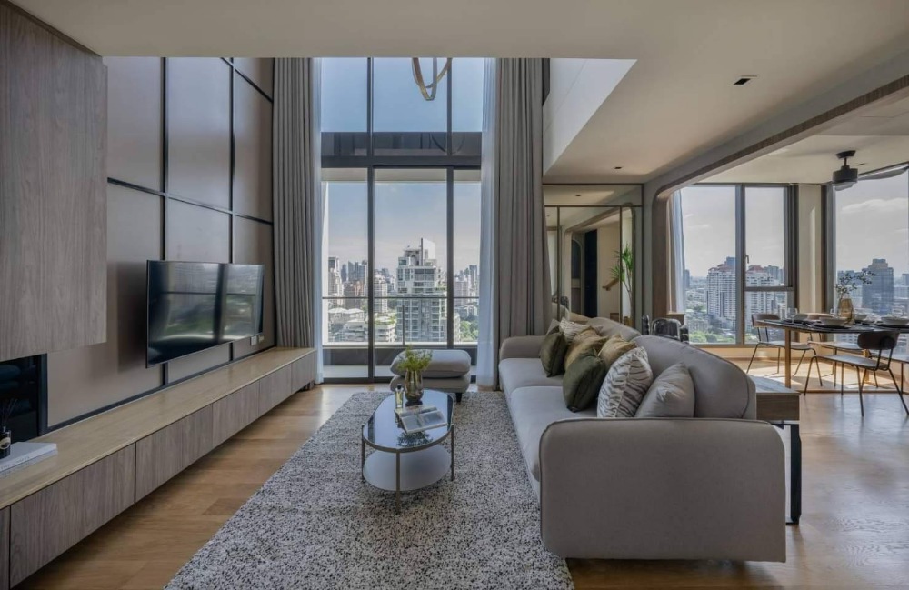 ♦ Rare unit ♦ 25+ floor 96.14 sq m. | 1 bedroom, Junior Duplex penthouse | Near BTS Thonglor 1 min, BTS Phrom Phong 5 mins, Emporium 5 mins ♦ Rare unit ♦ 25+ floor 96.14 sq m. | 1 bedroom, Junior Duplex penthouse | Near BTS Thonglor 1 min, BTS Phrom Phong 5 mins, Emporium 5 mins