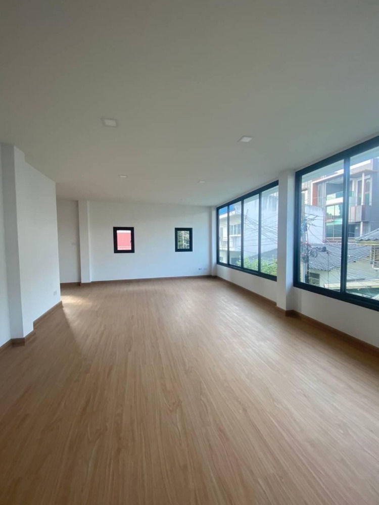 House for rent - New construction Location: Sukhumvit Soi 65 3 bedrooms. House for rent - New construction Location: Sukhumvit Soi 65 3 bedrooms.