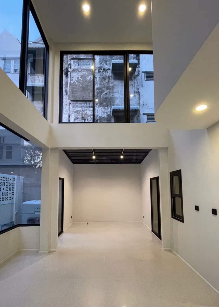 ♦ Unfurnished ♦ บ้านแฝด 3 ชั้น 3 ห้องนอน 3 ที่จอดรถ | 37.00 ตร.ว. 280.00 ตร.ม. | ใกล้ City Avenue นวมินทร์ 3 นาที, รพ.เปาโล เกษตร 7 นาที, ม.เกษตร 9 นาที – รูปที่ 3