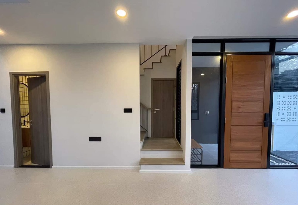 ♦ Unfurnished ♦ บ้านแฝด 3 ชั้น 3 ห้องนอน 3 ที่จอดรถ | 37.00 ตร.ว. 280.00 ตร.ม. | ใกล้ City Avenue นวมินทร์ 3 นาที, รพ.เปาโล เกษตร 7 นาที, ม.เกษตร 9 นาที – รูปที่ 4