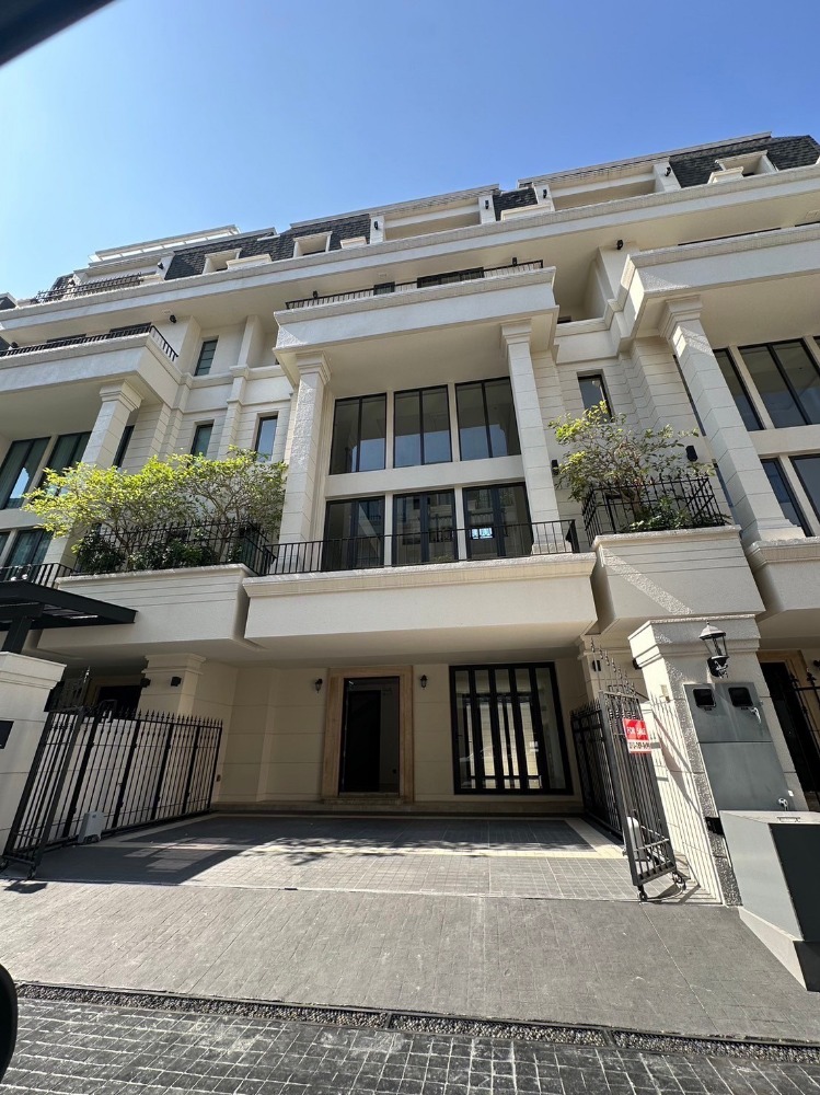 ❖ Modern Classic ❖ ทาวน์เฮ้าส์ 4 ชั้น 28.00 ตร.ว. | 3 ห้องนอน 3 ที่จอดรถ | ใกล้ รร.เซนต์ยอแซฟยานนาวา 1 นาที, Central Plaza พระราม 3 4 นาที – รูปที่ 2