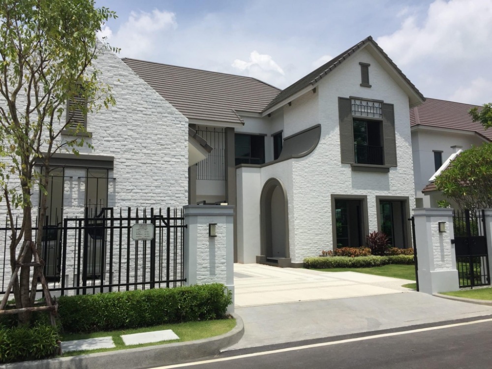 ♦ Ready to move in ♦ 2 storey single house, 4 beds | 125.00 sq.w. Fully furnished | Near St. Joseph School Bangna 1 min, MRT Sri Bearing 6 mins. ♦ Ready to move in ♦ 2 storey single house, 4 beds | 125.00 sq.w. Fully furnished | Near St. Joseph School Bangna 1 min, MRT Sri Bearing 6 mins.