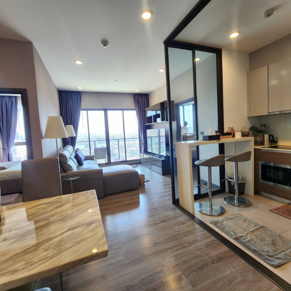 2 bedrooms for rent, clear view of the river curve. Fully furnished 2 bedrooms for rent, clear view of the river curve. Fully furnished
