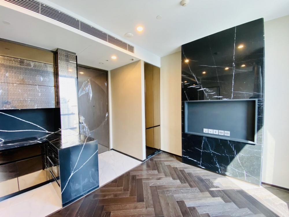 THE ESSE SUKHUMVIT36 Super Luxury Condominium on Thonglor THE ESSE SUKHUMVIT36 Super Luxury Condominium on Thonglor