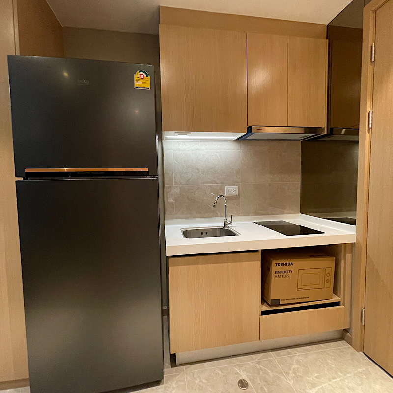 New studio 25 SQM room for rent in the heart of Bangkok CBD! – รูปที่ 3