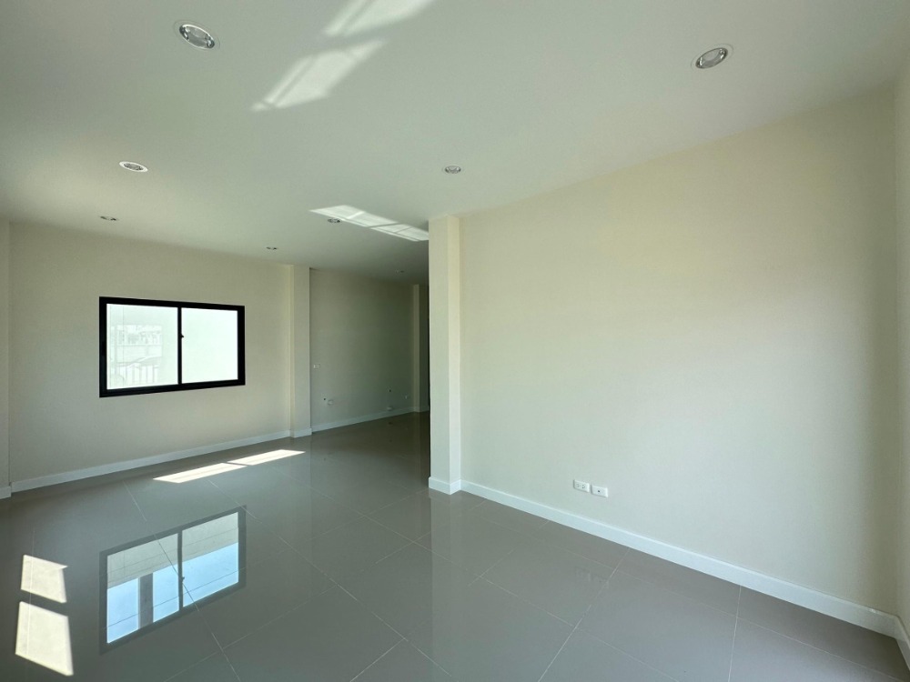 PH18 House for rent CPN NINN Wongwaen-Lamlukka Klong 6 – รูปที่ 4