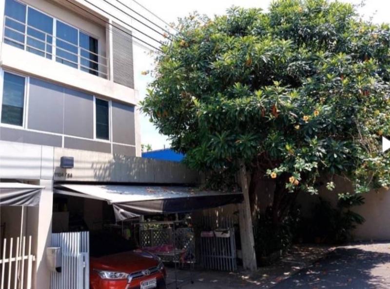 Townhome Noble Cube Pattanakarn / 3 bedrooms (for sale), Noble Cube Pattanakarn / Townhome 3 Bedrooms (FOR SALE) PALM689