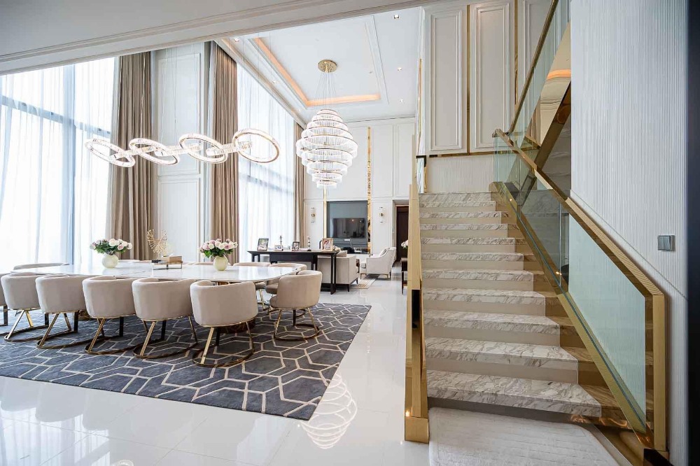 ♦ Spacious ♦ Duplex Penthouse ชั้น 35+ 350.00 ตร.ม. | 4 ห้องนอน ตกแต่งครบ | คอนโดติด BTS นานา, โคเรียนทาวน์ อาคาร สุขุมวิทพลาซ่า 1 นาที, เซ็นทรัล เอ็มบาสซี 3 นาที, เทอร์มินอล 21 4 นาที – รูปที่ 3