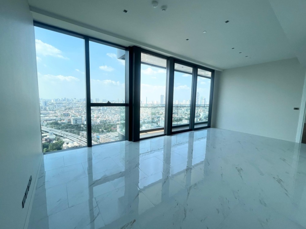 ● Unfurnished ● ชั้น 20+ 137 ตร.ม. | 3 ห้องนอน วิวแม่น้ำเจ้าพระยา | คอนโดเลี้ยงสัตว์ได้ ใกล้เทอร์มินอล21 พระราม 3 2 นาที, โฮมโปรพระราม 3 2 นาที. ● Unfurnished ● ชั้น 20+ 137 ตร.ม. | 3 ห้องนอน วิวแม่น้ำเจ้าพระยา | คอนโดเลี้ยงสัตว์ได้ ใกล้เทอร์มินอล21 พระราม 3 2 นาที, โฮมโปรพระราม 3 2 นาที.