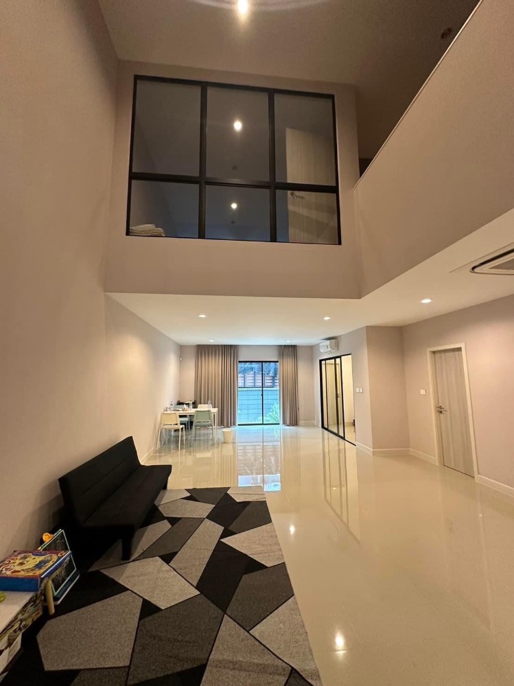 ♦ Best Price ♦ 2-story single house, 34.00 sq.w., 285.00 sq.m. | 3 bedrooms, 2 parking spaces | Close to ABAC 7 mins, Vibhavadi Hospital 8 mins, The Mall Bangkapi 8 mins. ♦ Best Price ♦ 2-story single house, 34.00 sq.w., 285.00 sq.m. | 3 bedrooms, 2 parking spaces | Close to ABAC 7 mins, Vibhavadi Hospital 8 mins, The Mall Bangkapi 8 mins.
