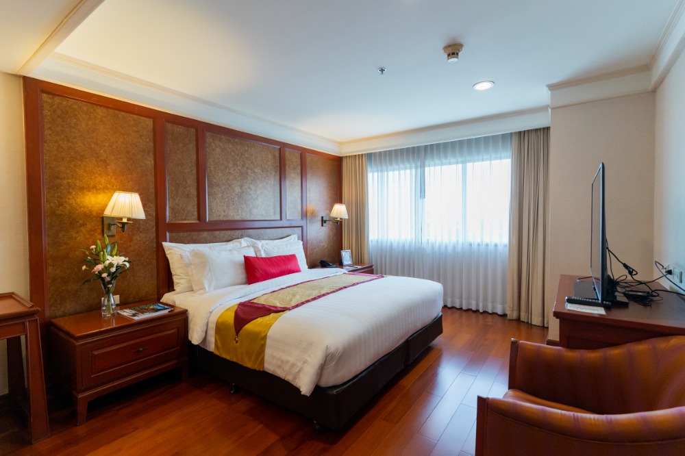 Apartment สุขุมวิท ห้องขนาดใหญ่ 3 นอน 207 ตรม ใกล้ห้าง และ BTS นานา แต่งสวย มีบริการทำความสะอาด พร้อมเข้าอยู่