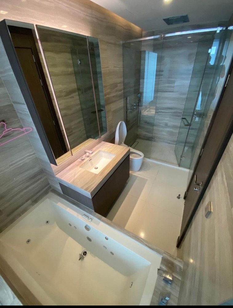 For rent Q1 condo skywalk to bts Nana 2 bedrooms super deal! – รูปที่ 4